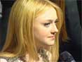 Hollywood Entertainment News: S01E01-The Runaways Premiere