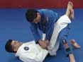 Jiu-Jitsu: S01E70-Pant Grabflower Sweep Defense And Counterattack 3